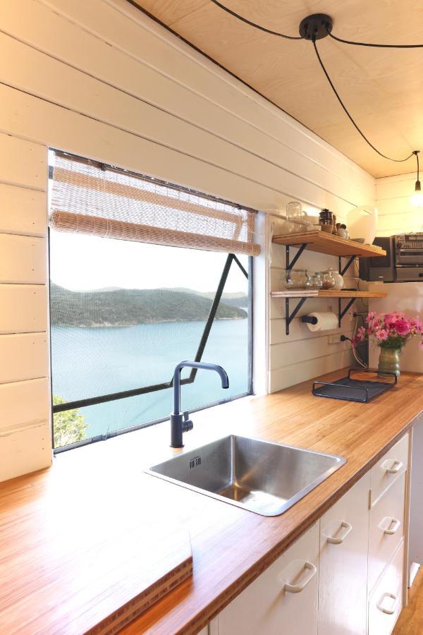 Boho Hill Apartment - Great Barrier Island Escape Okiwi Dış mekan fotoğraf